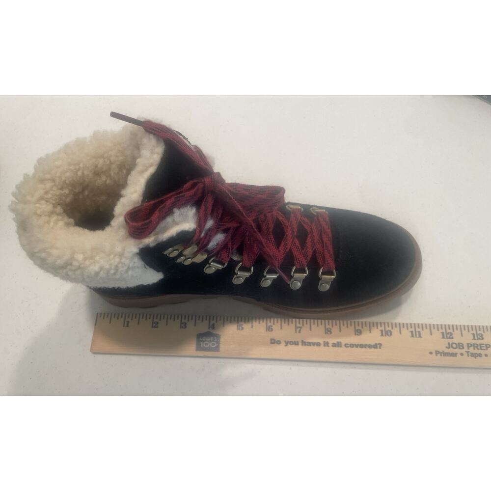 Sorel Black and Burgundy Winter Boots - Picture 12 of 14
